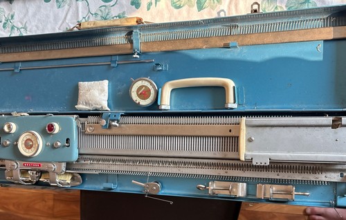 Brother kh218 knitting machine - kh218,