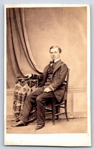 Cdv 1865 jeune officier - 1865,
