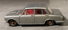 DINKY TOYS SIMCA 1500