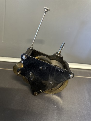 Ancien moteur gramophone - de.,