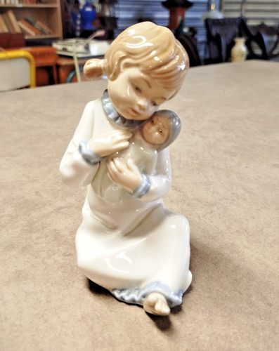 Nao lladro statuette - nao,