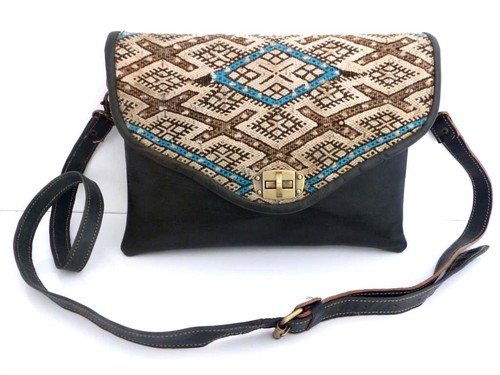 Sac neuf pochette bandouliere - pochette,
