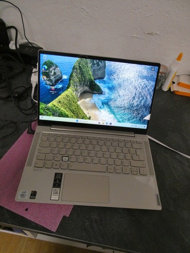 Portable lenovo yoga - pc,