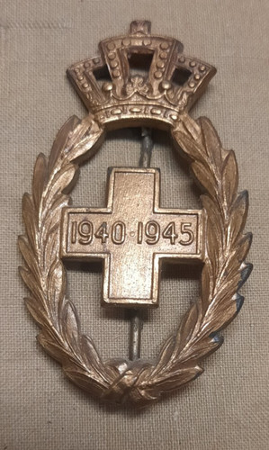 Insigne croix rouge - la,
