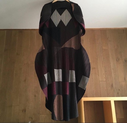 Robe longue plissée