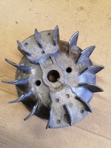 Volant moteur robin - volant, (origine)