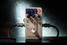 Electro-Harmonix Intelligent