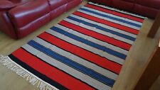 Tapis traditionnel fait main