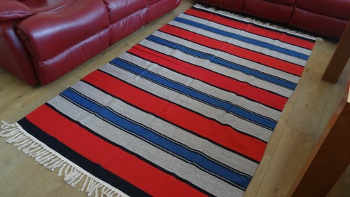Tapis traditionnel fait main