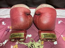 Gants de boxe gagnants ancien