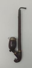 Ancienne pipe a eau orientale