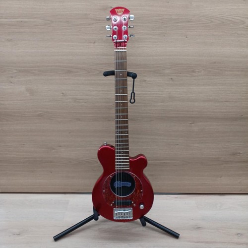 Guitare électrique amplifiée