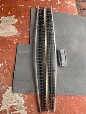 triumph  TR6  grill and badge