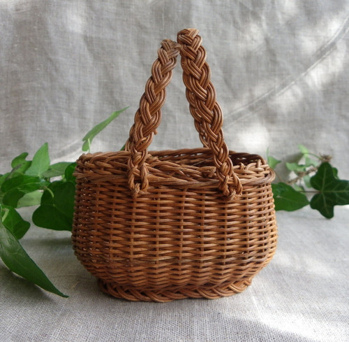 Ancien petit panier poupée - ancien,