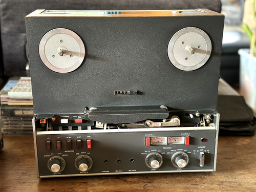 Enregistreur bandes revox - à,