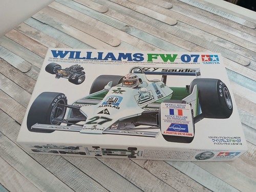 Maquette voiture tamiya - maquette,