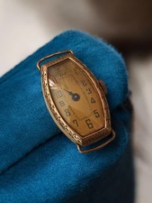 Montre mécanique ancienne