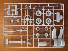 Maquettes avions 1/32 Tracteur