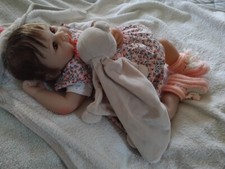 bébé reborn éveillée Luna