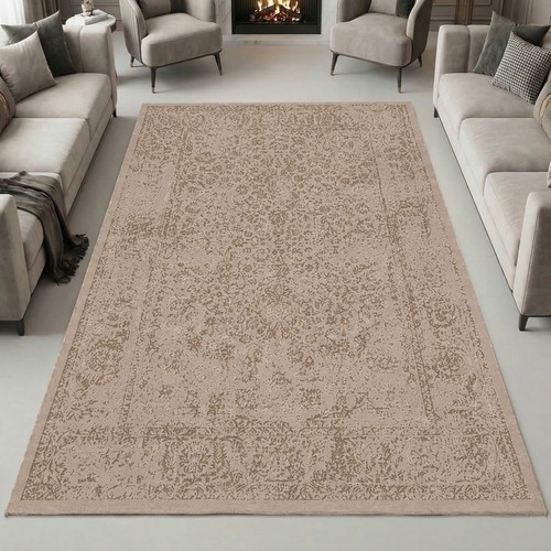 Tapis beige motif ornement