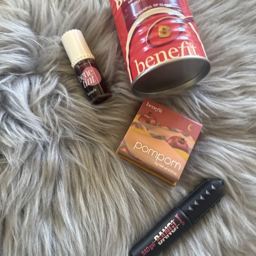 Benefit soup can - benefit, pompom