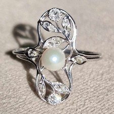 BAGUE ANCIENNE ART DECO OR 18 CARATS PERLES ET DIAMANTS TAILLE ROSE