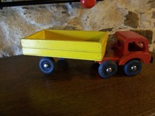 Anncien jouet camion remorque