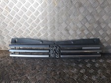 Calandre avant - PEUGEOT 205