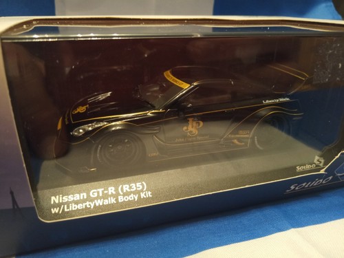 Nissan gtr 43 - 1/43, solido