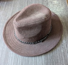 Chapeau en feutre de laine