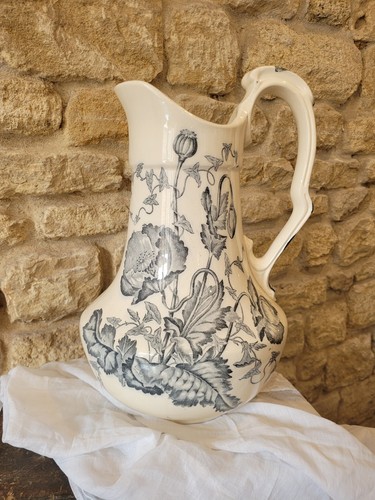 Ancien grand broc - , longchamp