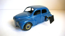 CIJ  RENAULT  4 CV  TÔLE