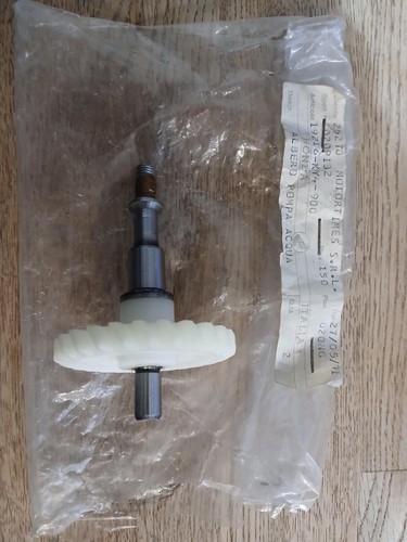 Nos shaft comp water - shaft, a