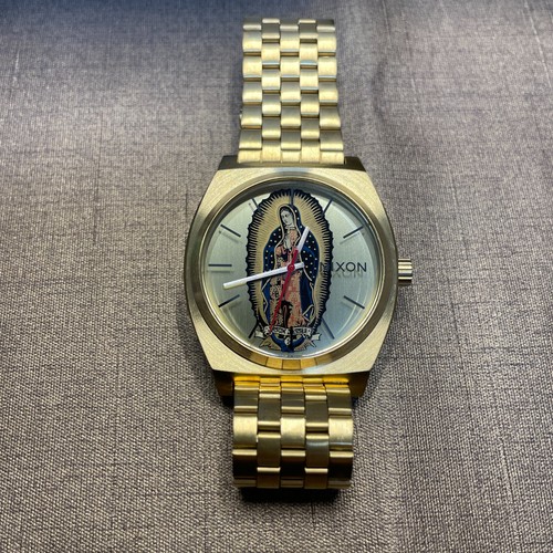Nixon santa cruz time teller - santa,