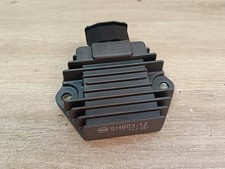 Regulateur de Tension pour