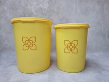 Boîte Tupperware Jaune