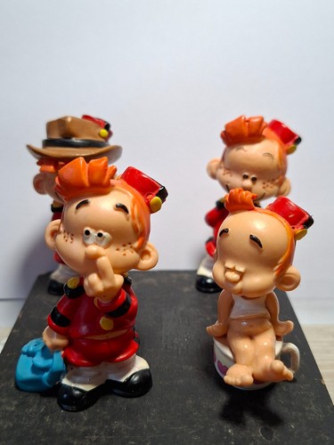 Promo lot 4 figurines - !, de