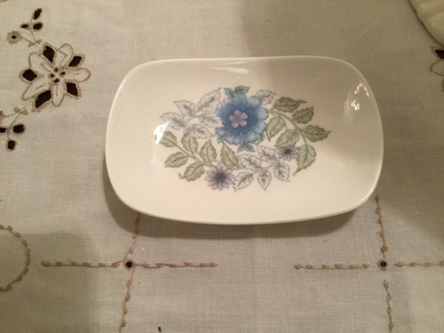 Petit plat oblong - , de