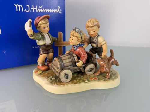 Figurine hummel 2121 course - hummel,