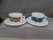2 Antique ARCOPAL COFFEE CHOCOLATE CUP THE Vintage Flower Floral Mug 