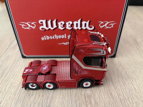 Tracteur scania weeda