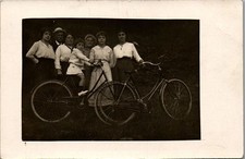 THEMES - BIKE - Family Photo Card.