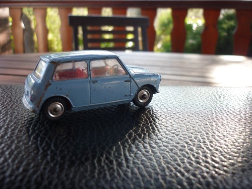 Corgi toys 226 morris mini - toys,