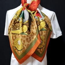 RARE VINTAGE HERMES Silk Scarf "CASQUES et PLUMETS" Carre 90 Duty-free US