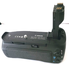 Canon Battery Grip BG-E7 for Eos 7D DSLR Camera Excellent