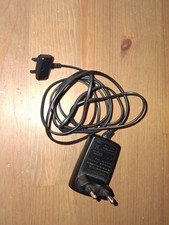 Chargeur ac adaptor Sony ERICSSON 4.9VDC 450mA ( CST-60)