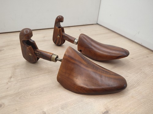 Paire embauchoirs chaussures - paire, d'embauchoirs