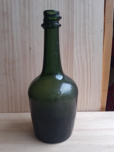 Rare bouteille ancienne - bouteille,