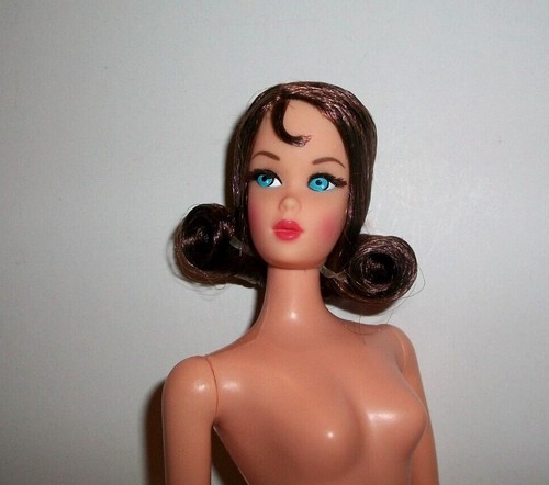 Vintage mod barbie - , n
