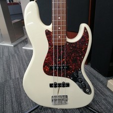 (Fender Japan) Guitare basse